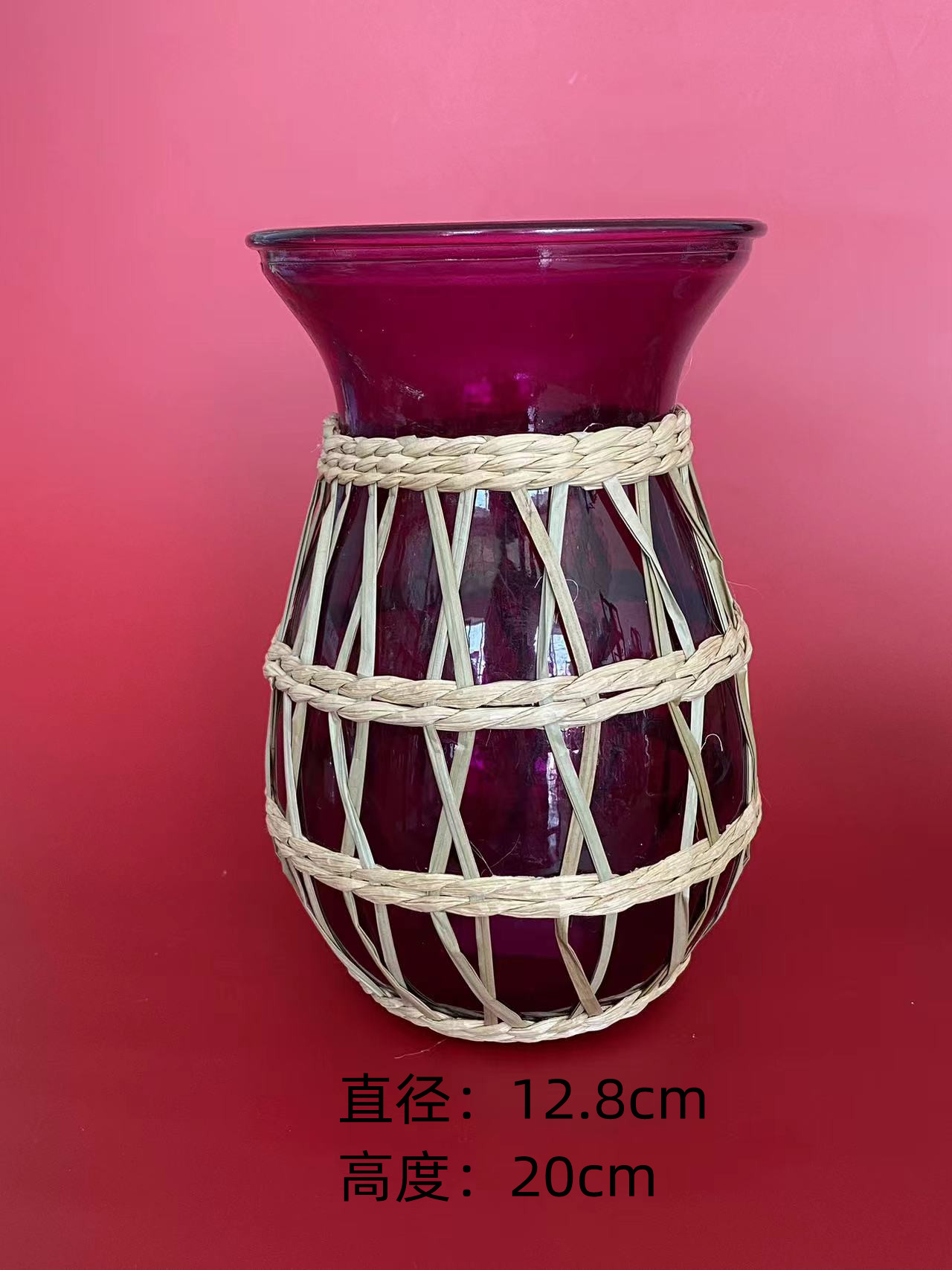 Straw glass vase with wide mouth